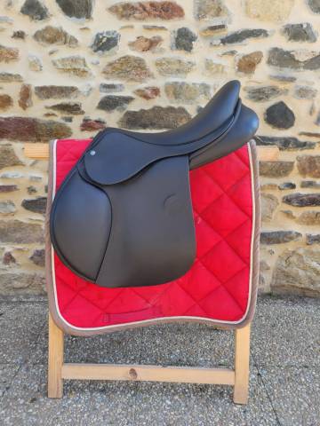 Selle cuir fouilloux 17,5