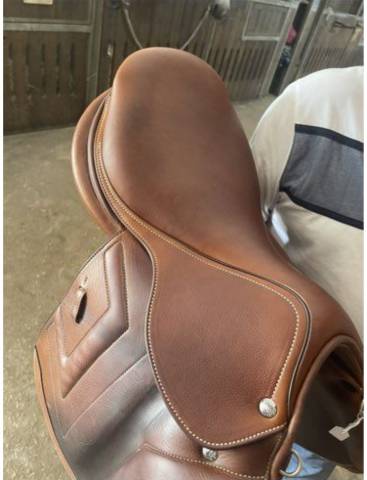 Selle renaissance modèle f taille 18