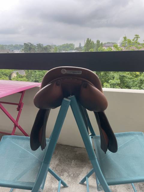 Selle de saut butet 17,5