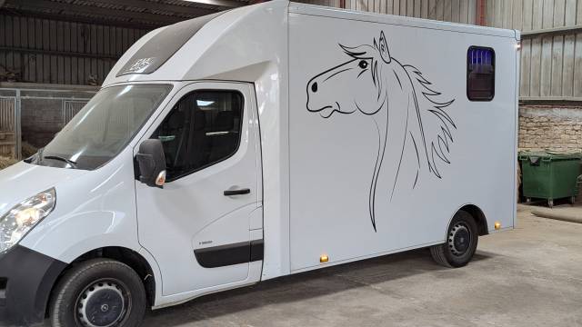 Camion chevaux aménagé cavalcar 2020