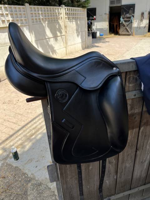 Selle dressage signature antares