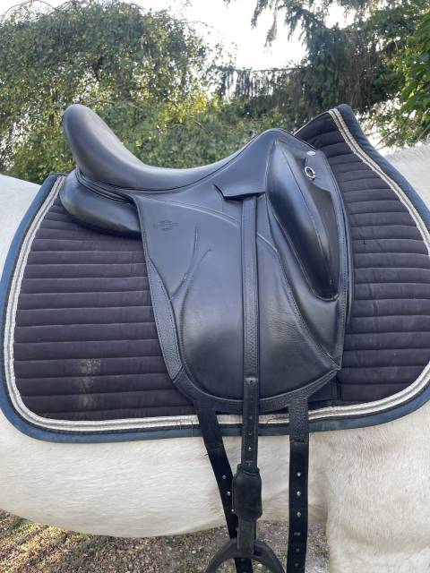 Selle dressage makila lab 