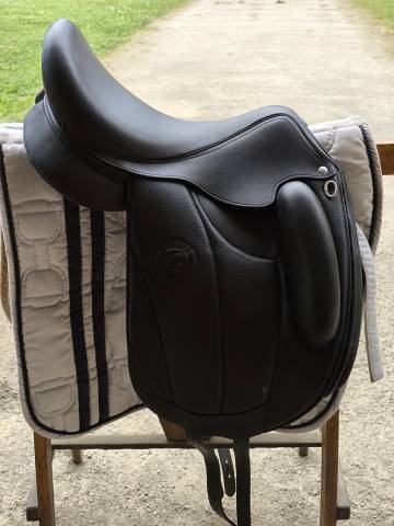 Selle de dressage forestier aachen 17
