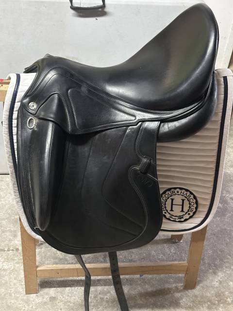 Selle dressage cwd
