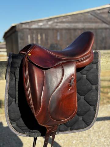 Selle de dressage belloir saumur 