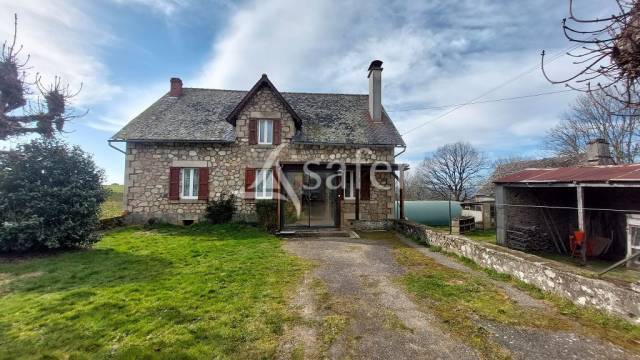 Propriété bâtie d'environ 22 ha pouvant convenir à divers pr