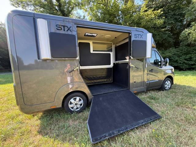 Master 2023 stx double cabine