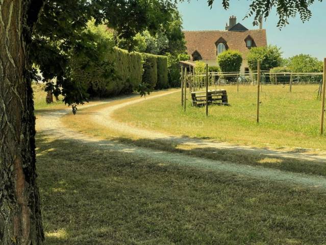 Propriété equestre à 20 minutes au sud de blois