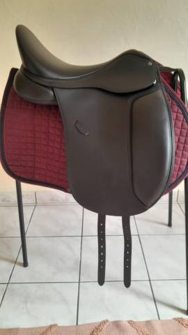 Selle arena dressage 17'