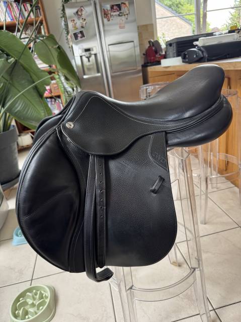 Selle noir cwd