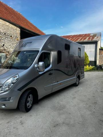 Camion chevaux mtm 2019 stalle 