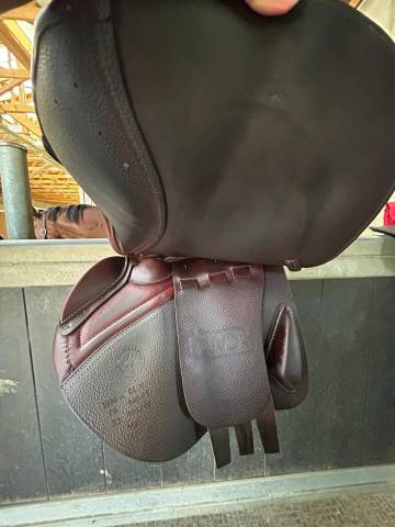 Selle cwd 17 pouces 