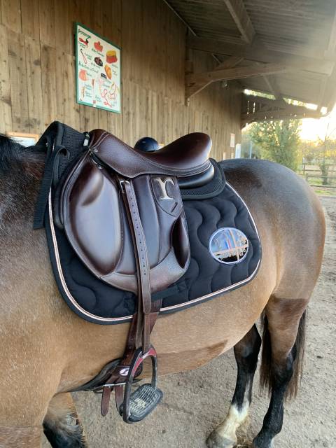 Selle monoquartier rebelle sellier 