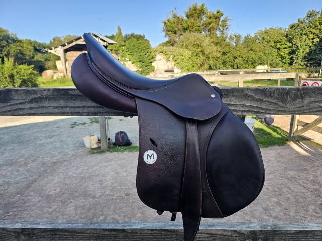 Selle meyer modèle marianne 17.5
