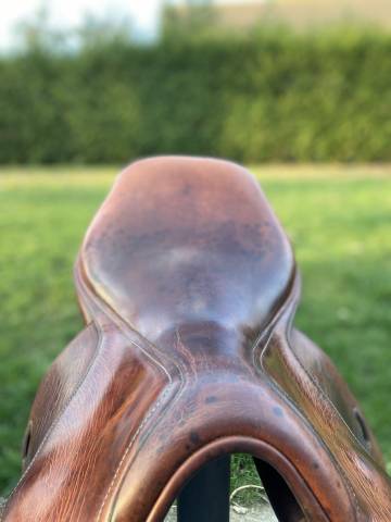 Selle mixte cuir marron belloir 17,5 pouces