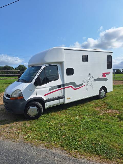 A vendre vl renault master excellent état 