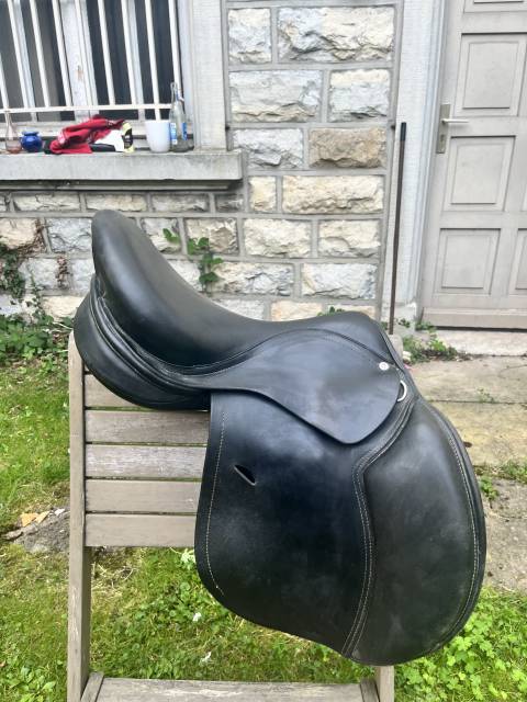 Selle noir 16,5