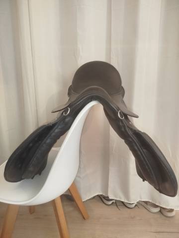 Selle mixte cuir 17,5