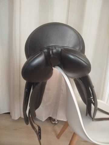 Selle dressage 17,5
