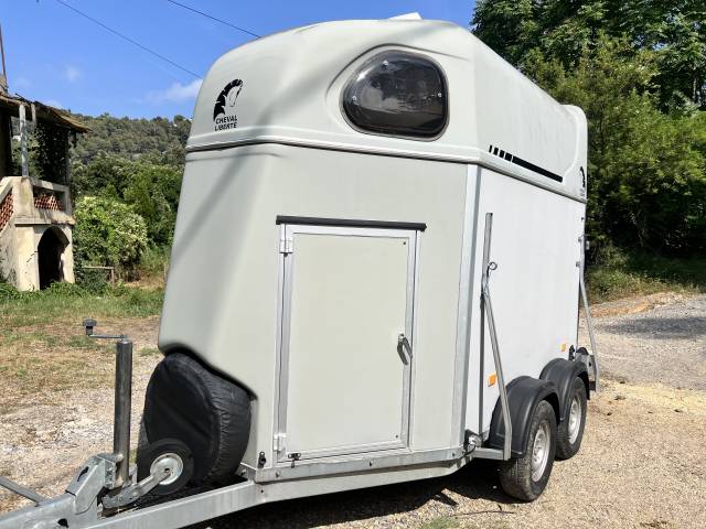 Van cheval liberté 2 places – 2014 – ptac 1600