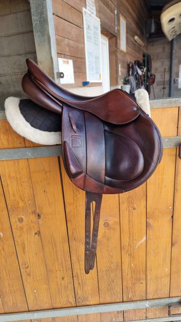 Selle childéric cso ou cross 17,5