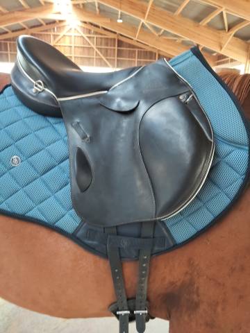 Selle d13 gaston mercier 