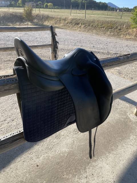 Selle dressage childeric dpl 18´´