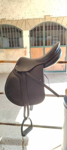 Selle devoucoux socoa 17,5 – très bon état