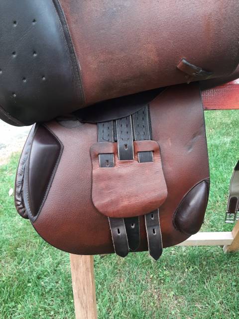 Selle mixte horze 100% cuir véritable + accessoires com