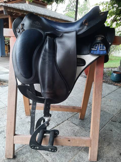 Selle gaston mercier sévérac + pack complet – très bon 