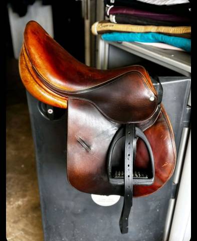 Selle childéric   17 pouces
