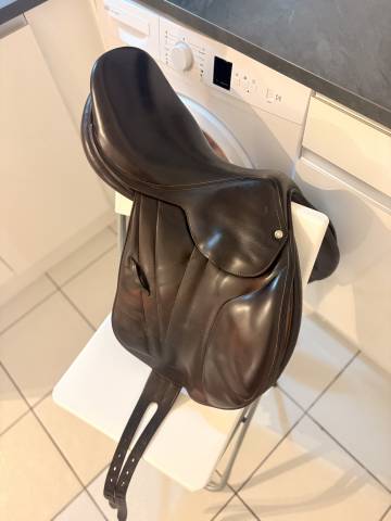 Selle butet saumur monoquartier 17 pouces