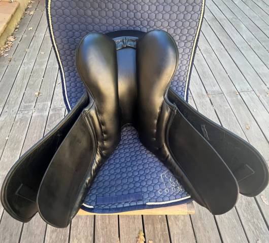 Selle de dressage county perfection 17´´