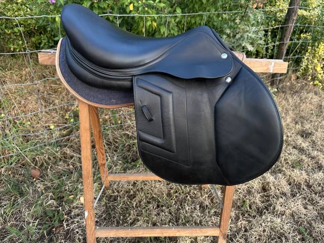 Renaissance selle d'obstacle