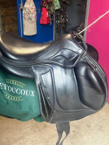 A vendre selle devoucoux chibertalab