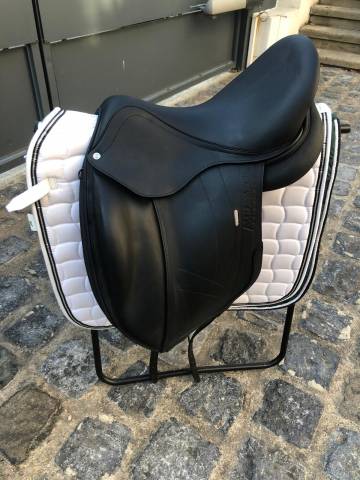 Selle dressage 17' - marque arion, gamme atlas