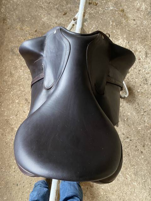 Selle dressage childeric 