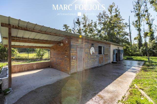 Maison avec boxes à chevaux