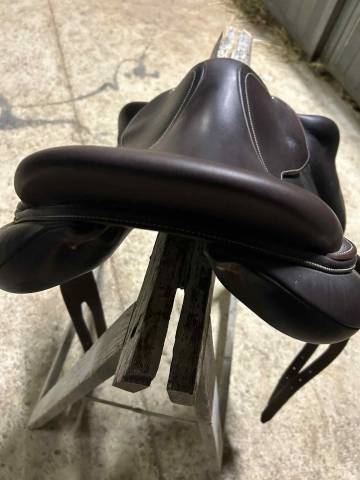 Selle arion 17