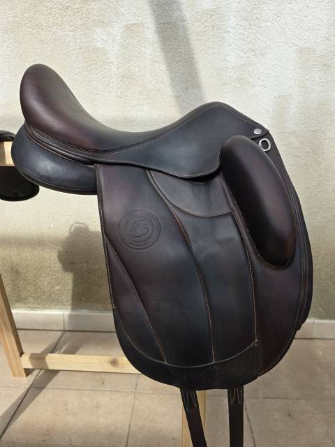 Selle dressage aachen forestier 17 pouces 2022