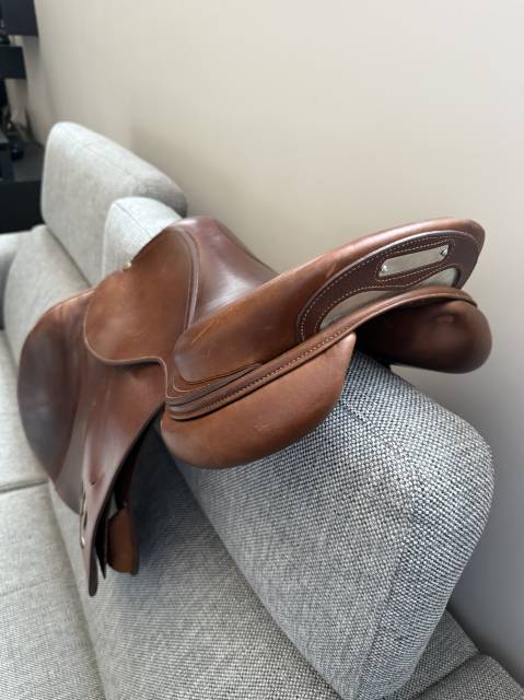 Selle bruno delgrange 2023 - taille 17,5