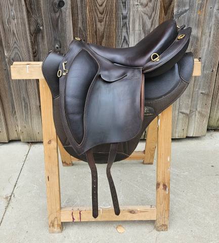 Selle polyvalente gaston mercier compiègne 17