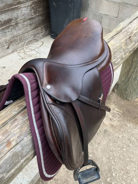 Selle équipe 16.5 équipée
