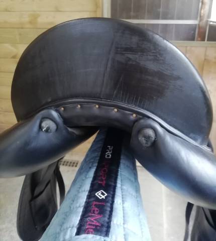 Vends selle dressage aulion 