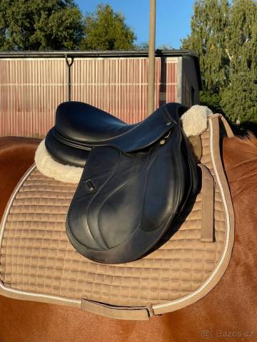 Devoucoux biarritz jumping saddle