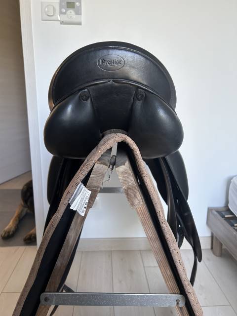 Selle de dressage prestige 