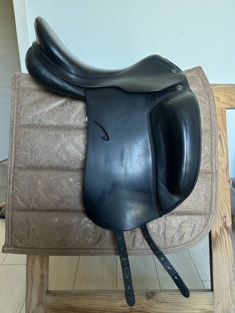 Selle de dressage prestige