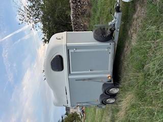 Van location 2 places