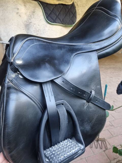 Sella zaldi comfort 17.5