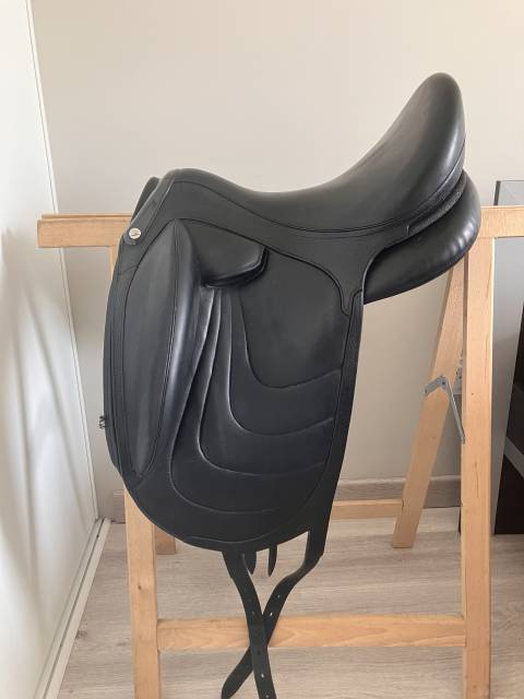 Urgent selle makila harmonie